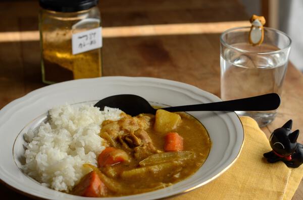 Karē raisu - Curry japonais : la recette de base et les ingrédients secrets  (recette authentique)